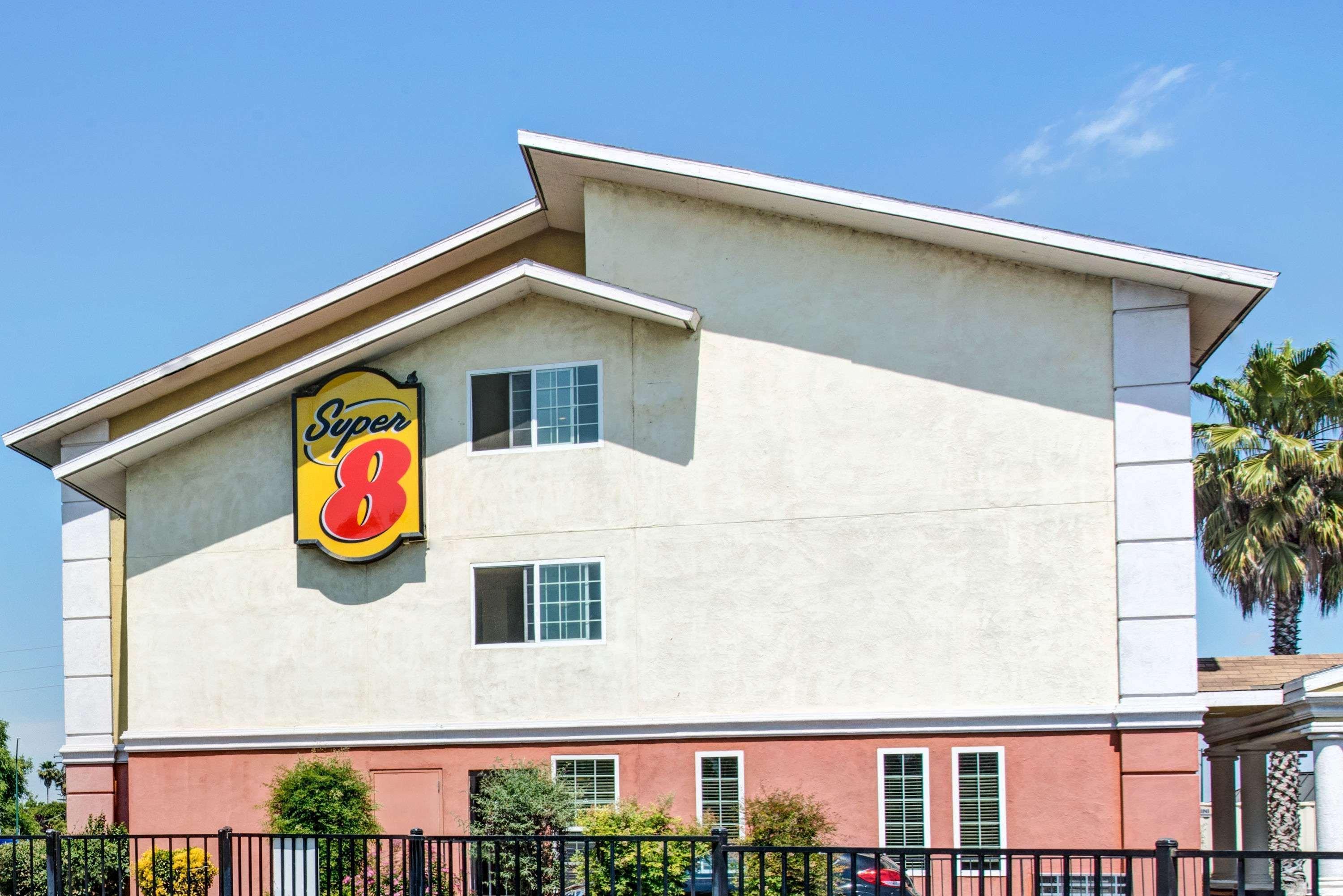 Hotel Super 8 By Wyndham Sacramento/Florin Rd à Freeport Extérieur photo
